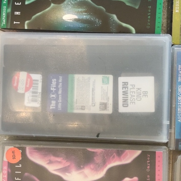 Lot of 9 X Files VHS Tapes, Sci-Fi, Vintage Tapes - Picture 4 of 10